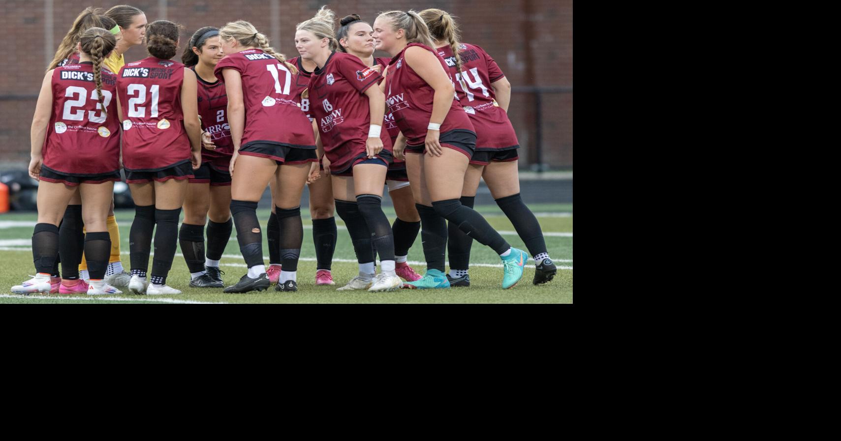 First-year soccer program right on track | Sports | news-gazette.com