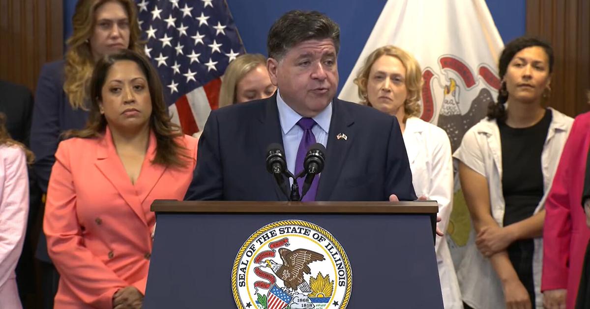 Capitol News Illinois | Pritzker signs bill protecting medical records for abortion patients in Illinois