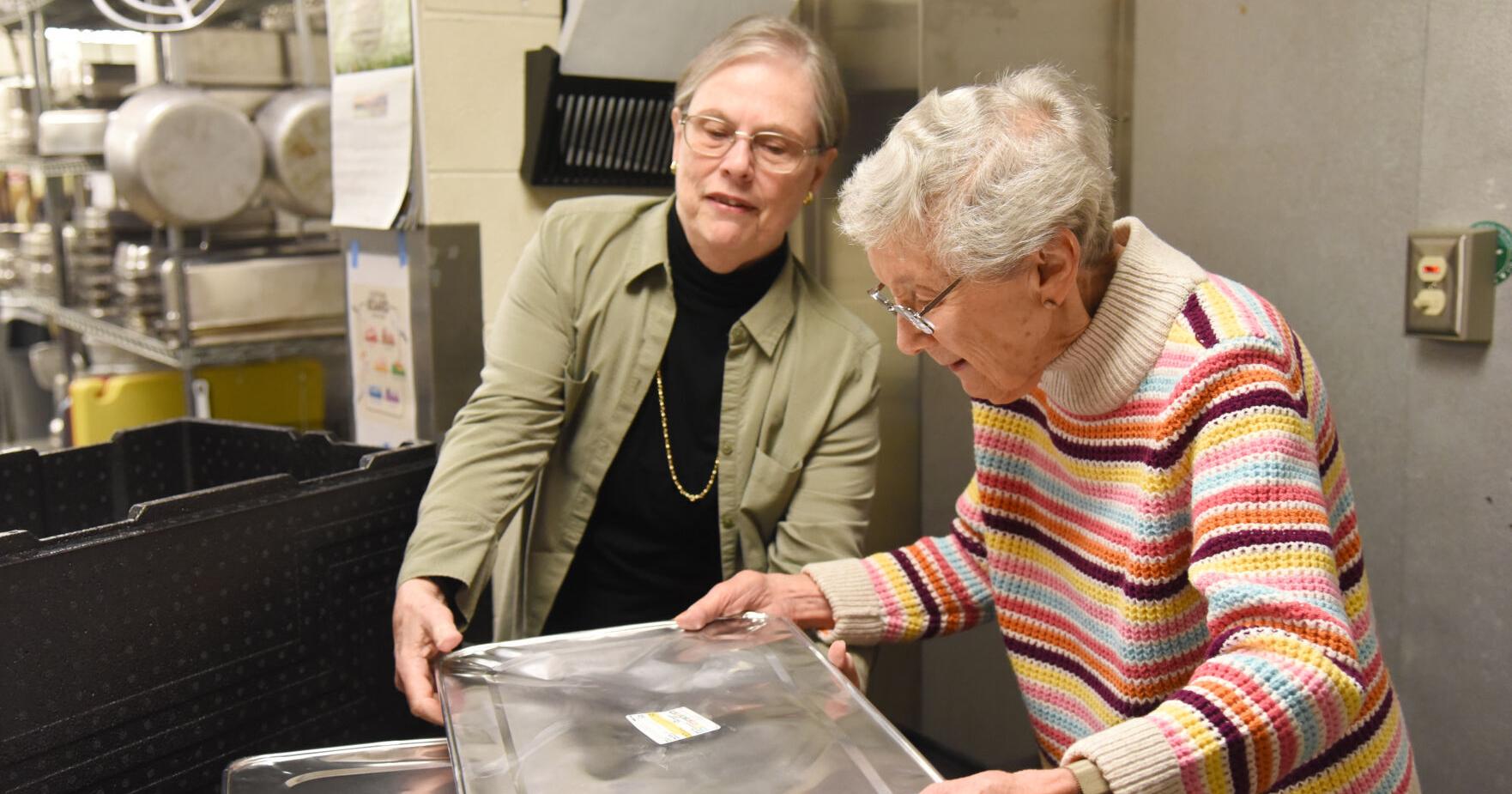 ClarkLindsey residents donate time, funds and food to people in need - Vimarsana News