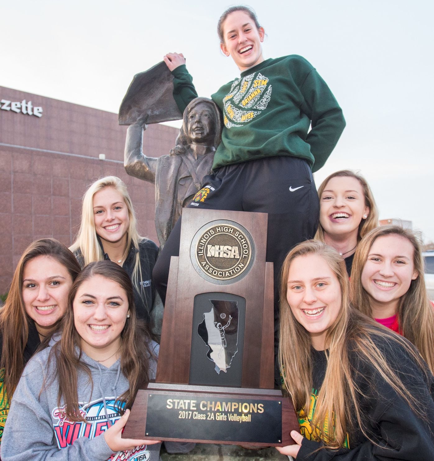 high school athletes preparing for the preseason prep Faces of Fall event