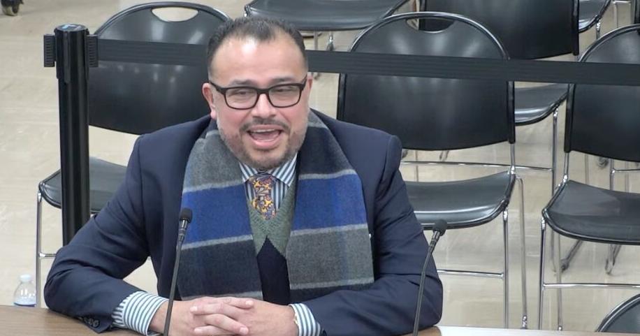 Unit 4 board signs off on new superintendent: Geovanny Ponce