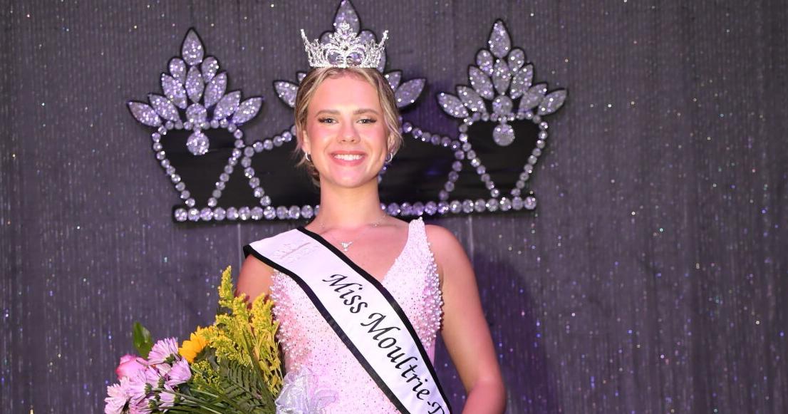 Illinois County Fair Queen Spotlight | Arcola's Kelsey Moore