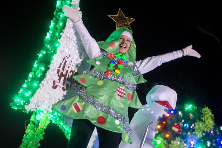 Longview Ambucs' Christmas parade attracts hundreds to downtown Local