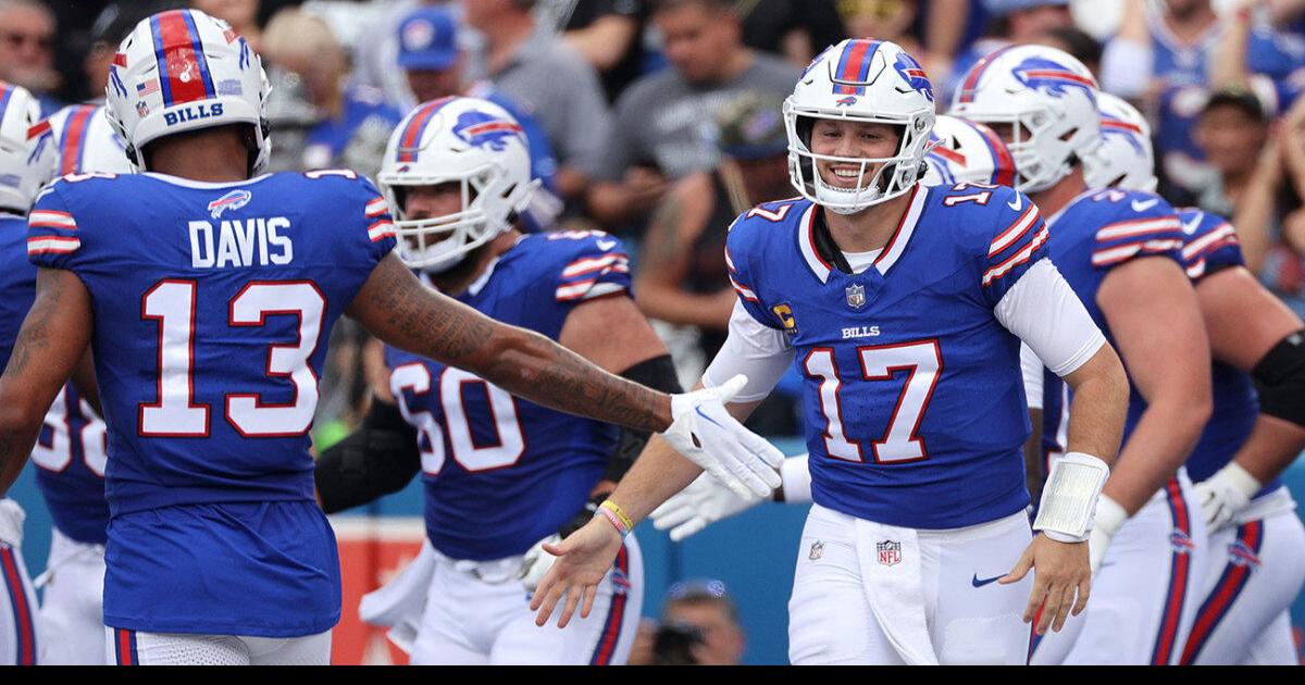 Raiders vs. Bills betting odds, props, picks: Buffalo lays big spread in  NFL Week 2