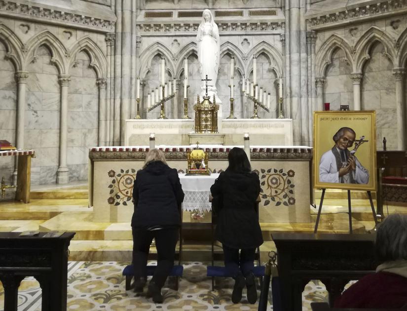 French Priest S 150 Year Old Heart Being Venerated In Nyc