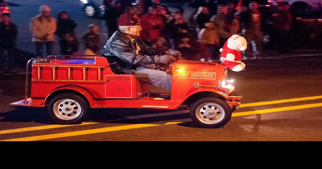 Hallsville turns out for Christmas parade Local News