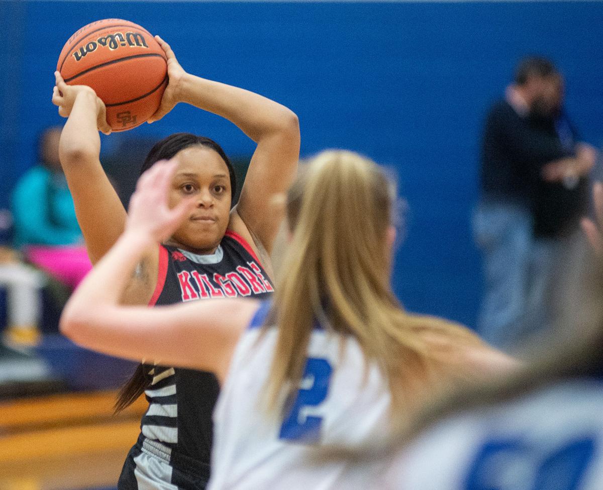 Et Basketball Panthers Escape With 43 42 Win Over Kilgore