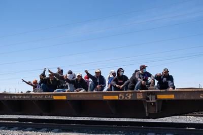 OPED-MIGRANTS-JOBS-EDITORIAL-GET