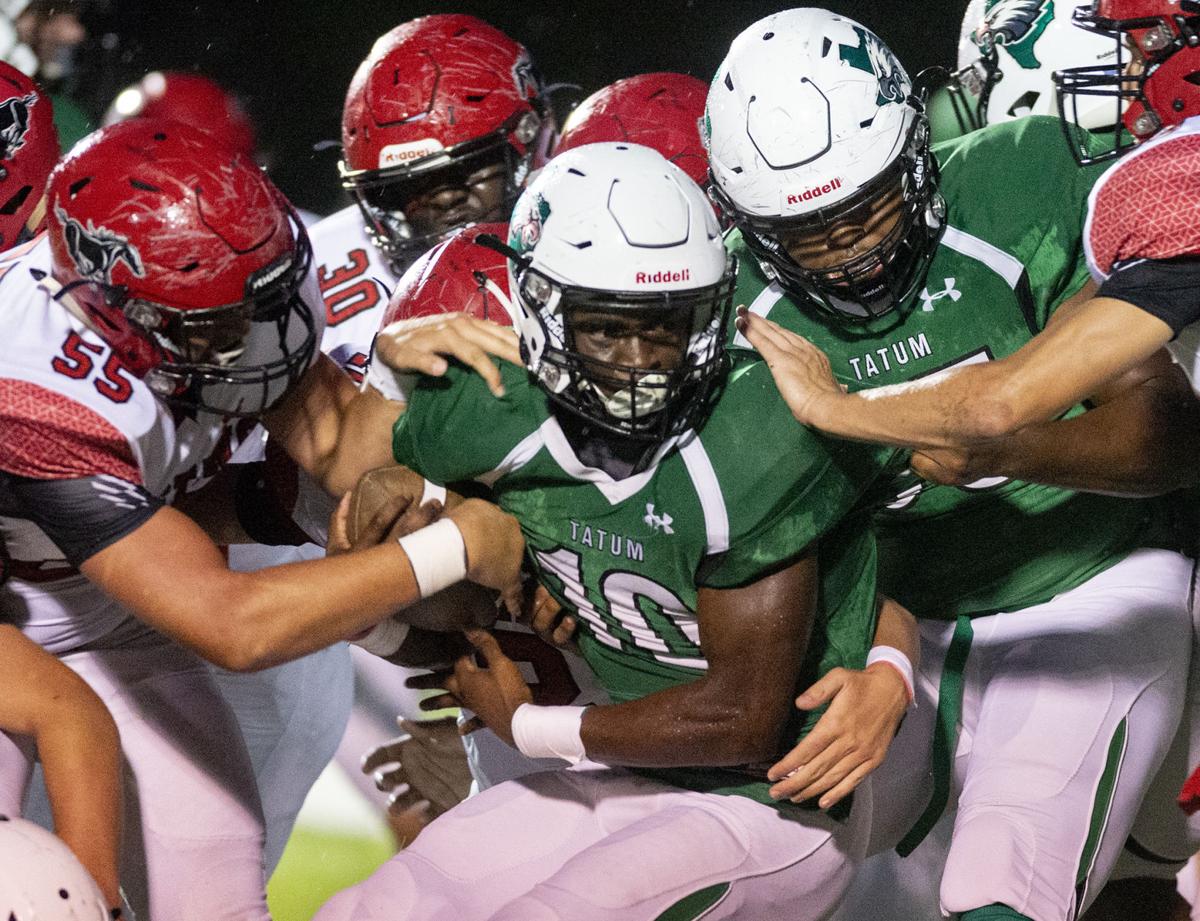 Et Football Henderson Runs By Center Tatum Thumps Hughes Springs