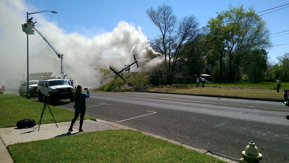 Longview House Fire Displaces Woman Downtown Loses Electricity Police News Journal Com