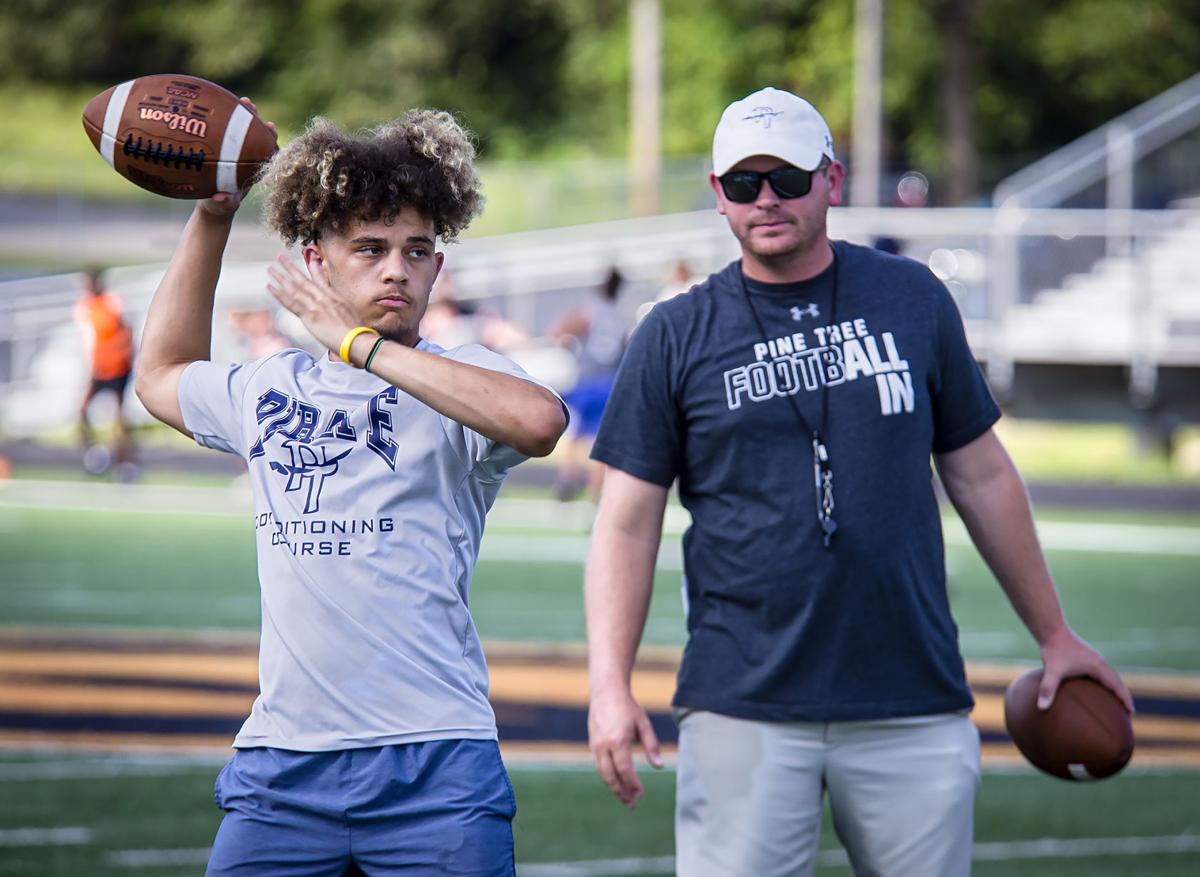 Et Football Pine Tree S Freeman Hones Skill At Etpa Etvarsity