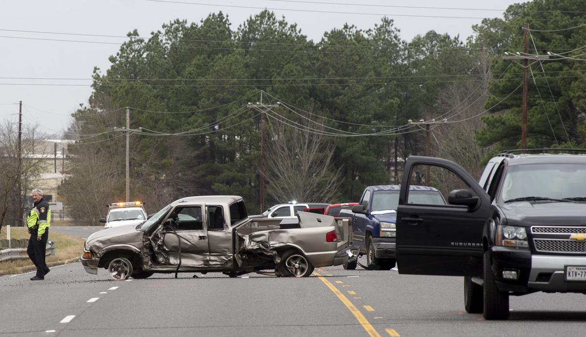 1 person dead in 4vehicle morning wreck in Longview General news