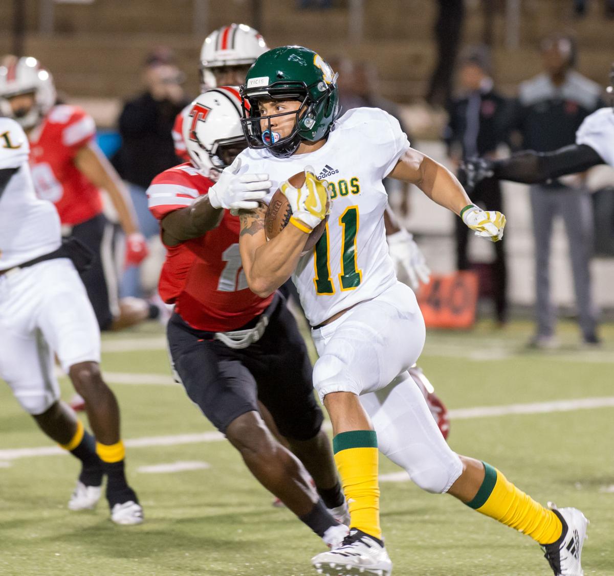 Et Football Longview Moves To 9 0 With Rout Of Lee 63 14