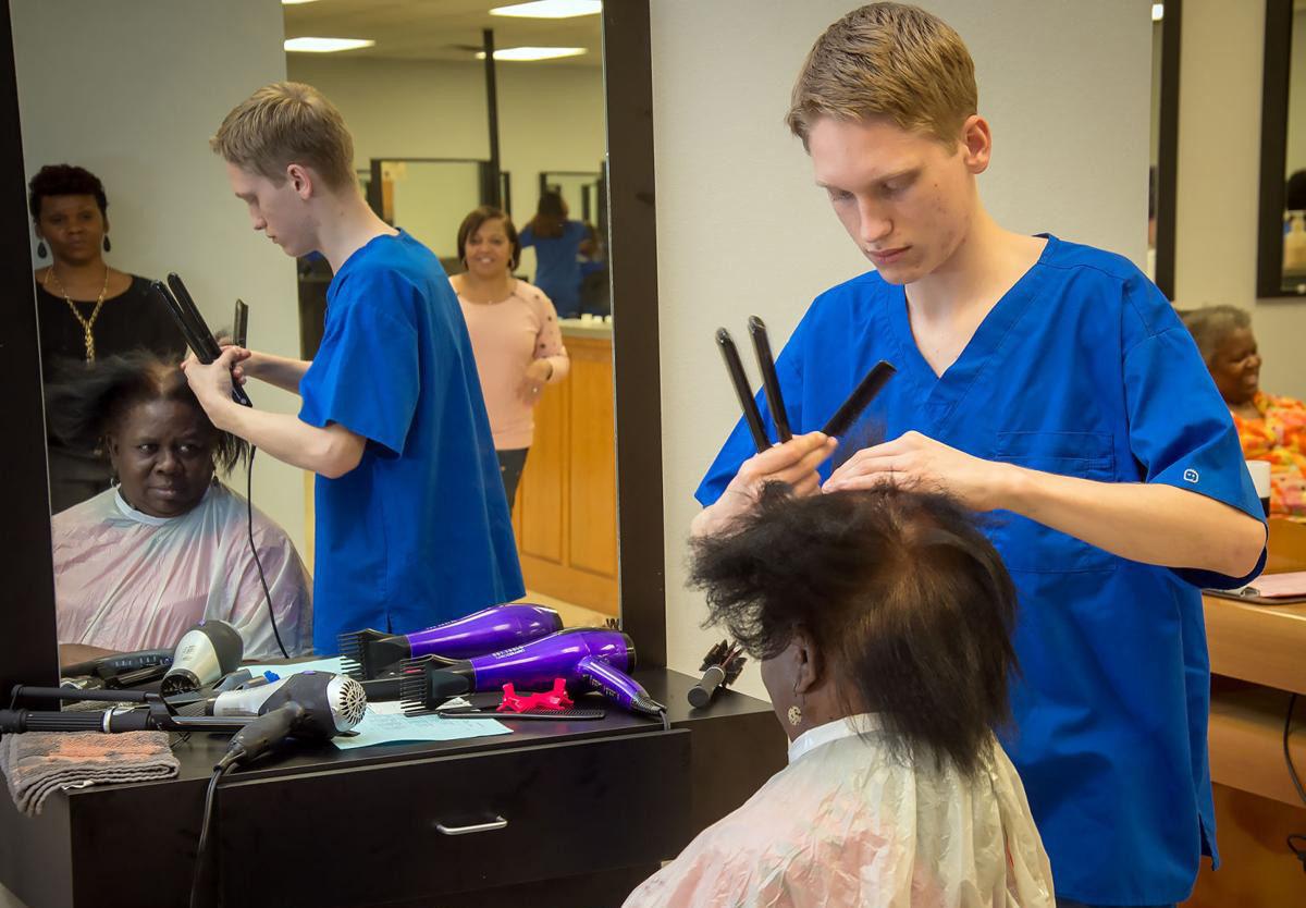 Texas Education Agency Considers Cutting High School Cosmetology Programs Local News News Journal Com