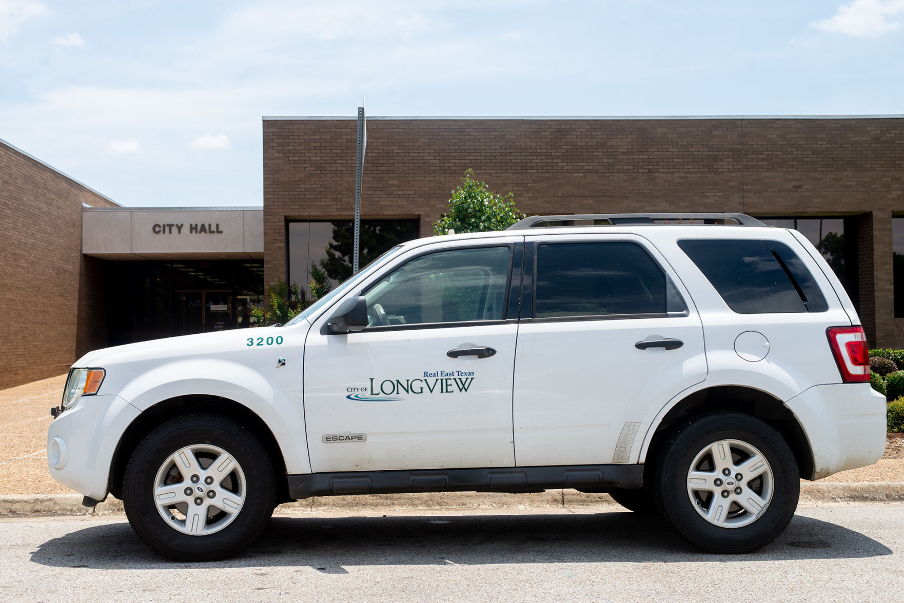 Longview told it could save millions through private vehicle fleet