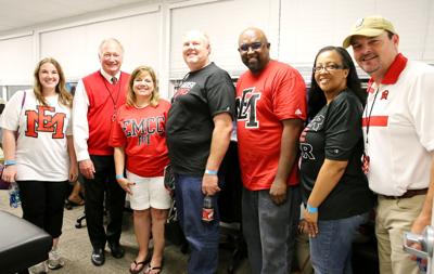 Two Longview Families Meet For The First Time After Traveling 12 Hours To Football Game Lifestyle News Journal Com