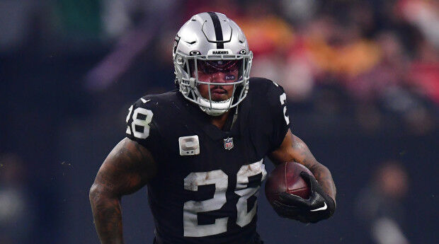 No limitations were placed on Las Vegas Raiders' Jacobs in Week 1 - Sports  Illustrated Las Vegas Raiders News, Analysis and More