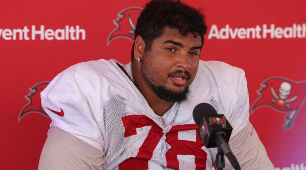 Bucs' Wirfs seeing psychologist over switch to LT