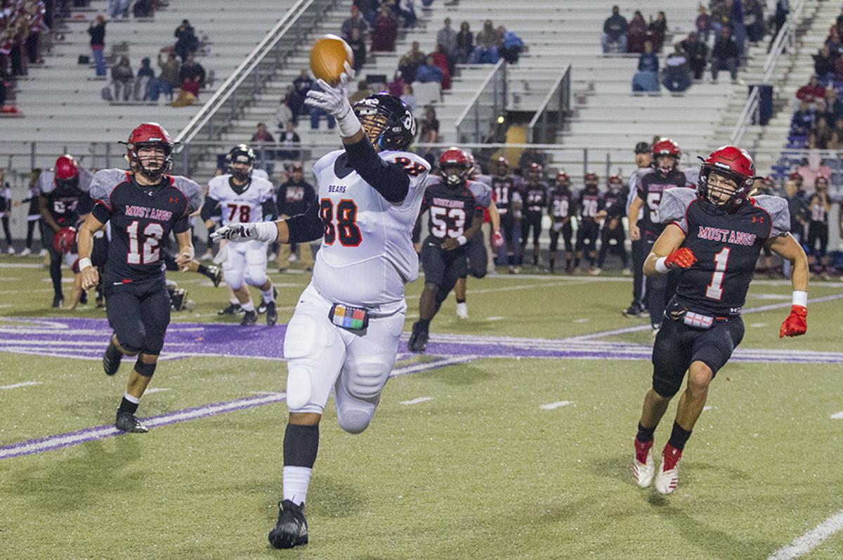 Et Football Gladewater Tames Hughes Springs 35 21 Etvarsity