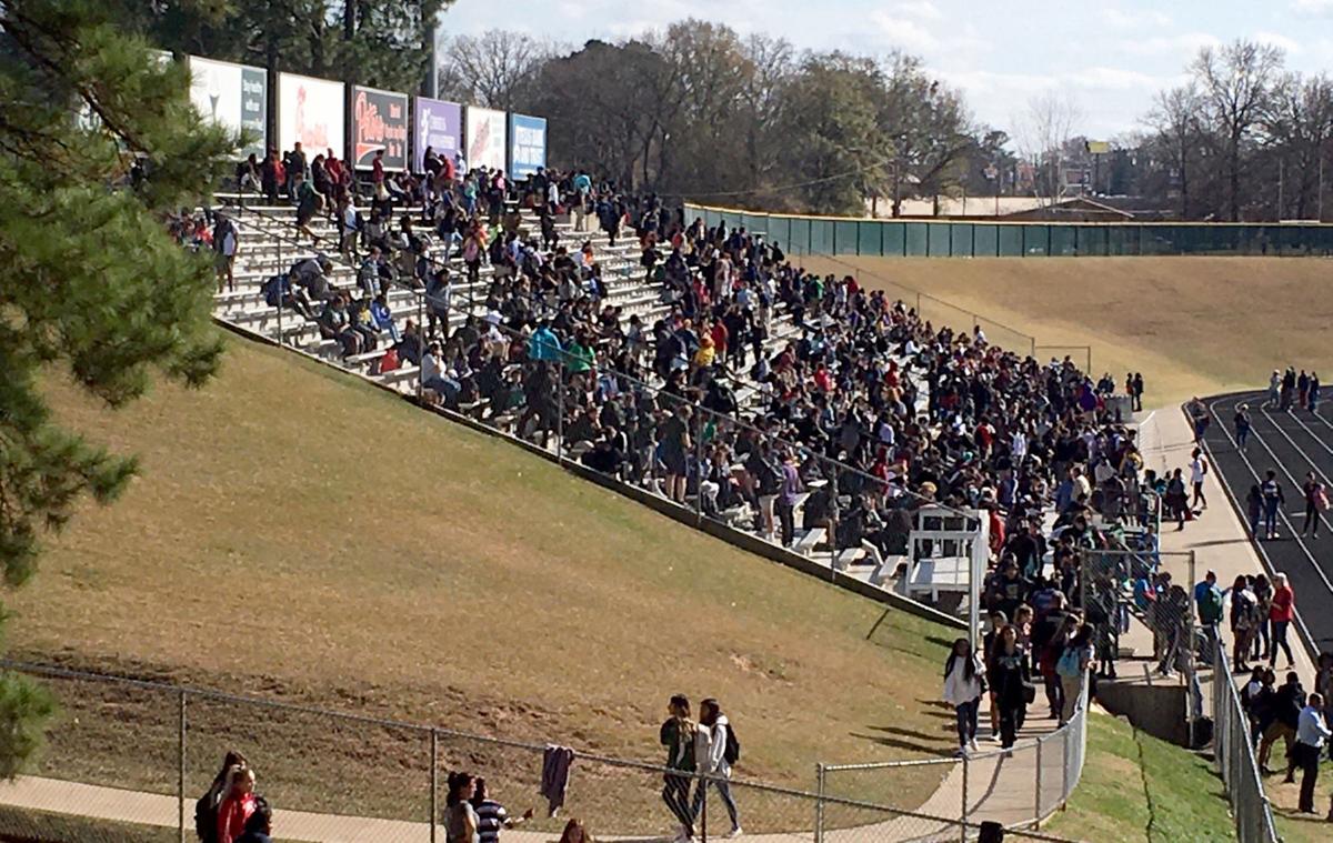 Longview High School Cleared After Friday Bomb Threat General