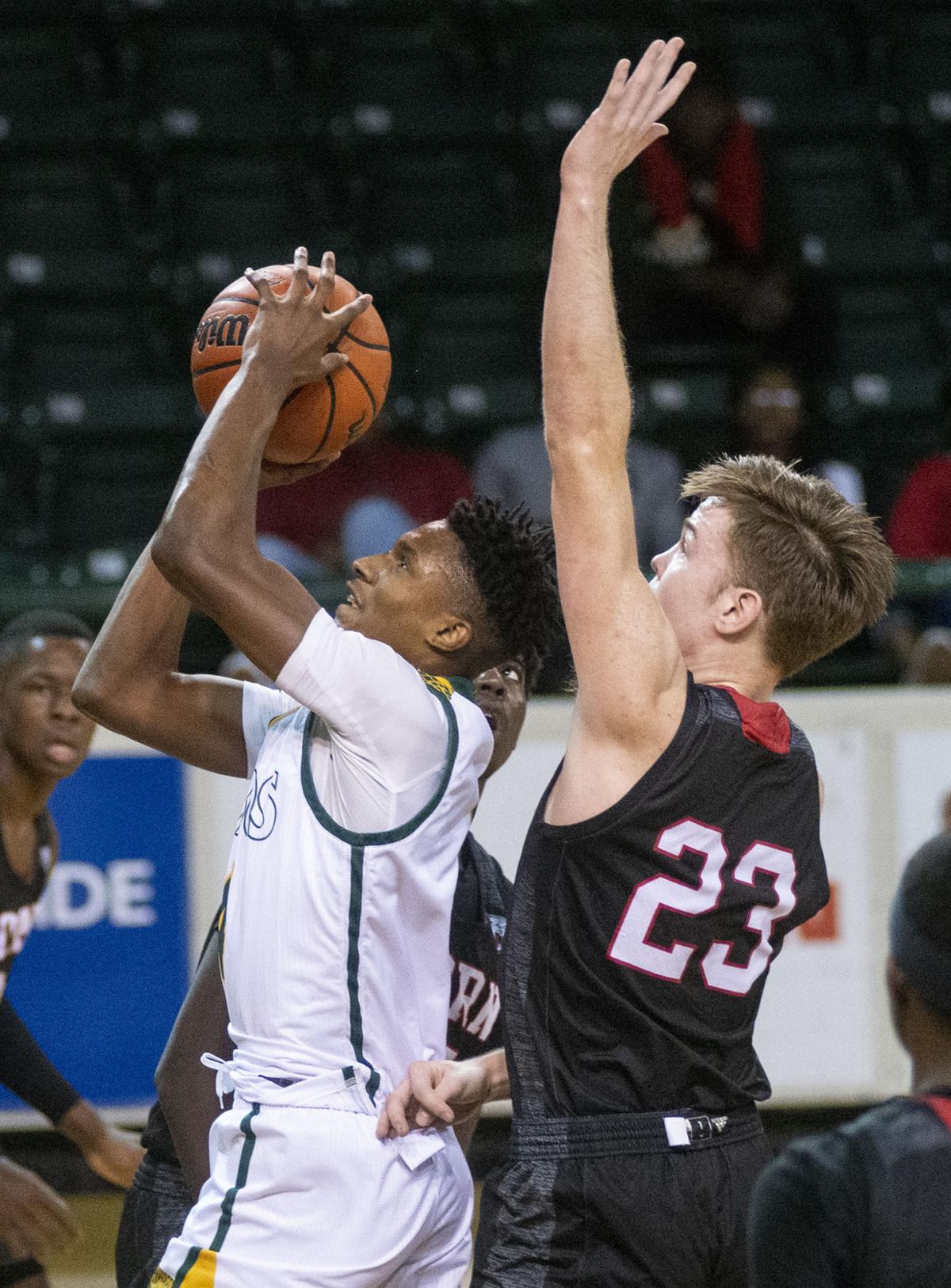 Et Basketball Horn Tops Lobos In 11 6a Opener Etvarsity News