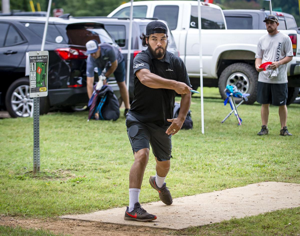 95 Players Compete In Local Disc Golf Tournament Etvarsity News Journal Com