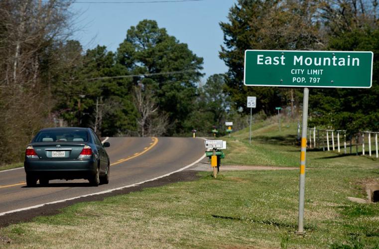 East Mountain left with one employee; city secretaries resign