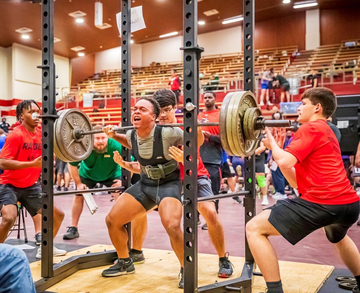 Shut Up and Train: Yelm Powerlifters Place First, Second at State