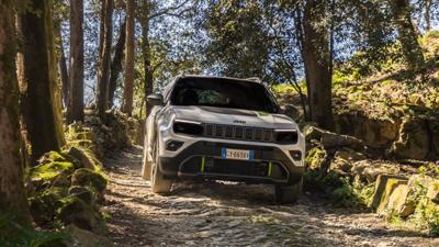 Jeep@ Avenger 4xe