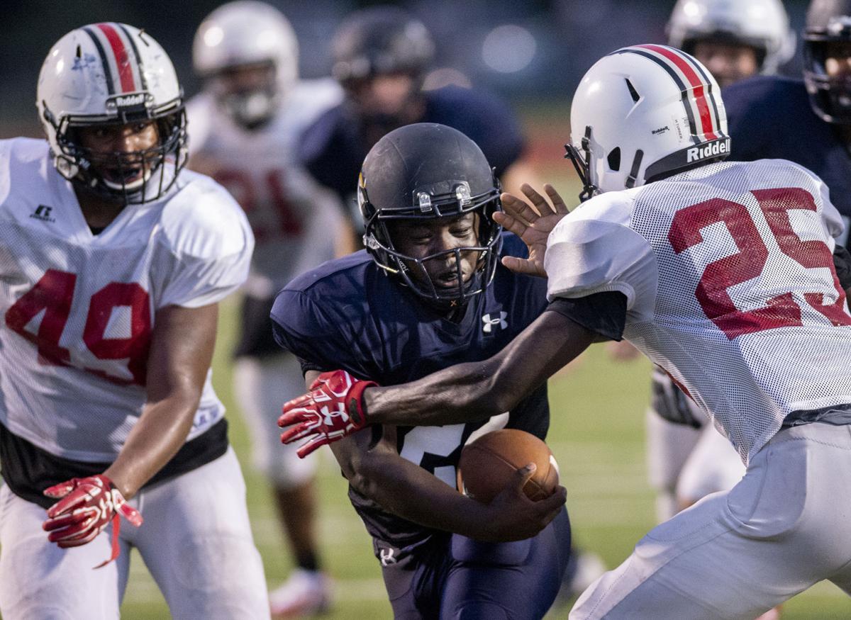 Et Football Photos Pine Tree Hosts Tyler Lee In Lone Scrimmage
