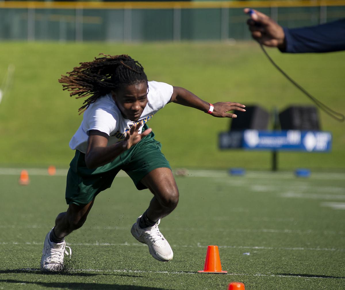 Southeastern Oklahoma Holds Camp At Lobo Stadium Etvarsity