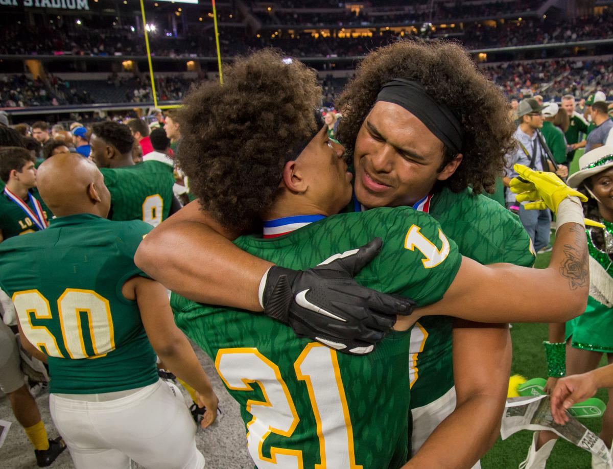 State Champions Lobos Grab State Championship With 35 34 Win Over