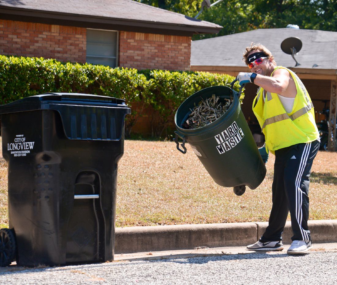 New Longview Sanitation Pickup Rules Roll Out With Just A Few Problems Local News News Journal Com