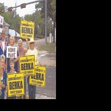 Berka brings 'honk and wave' to Big Sandy | Local News | news-journal.com