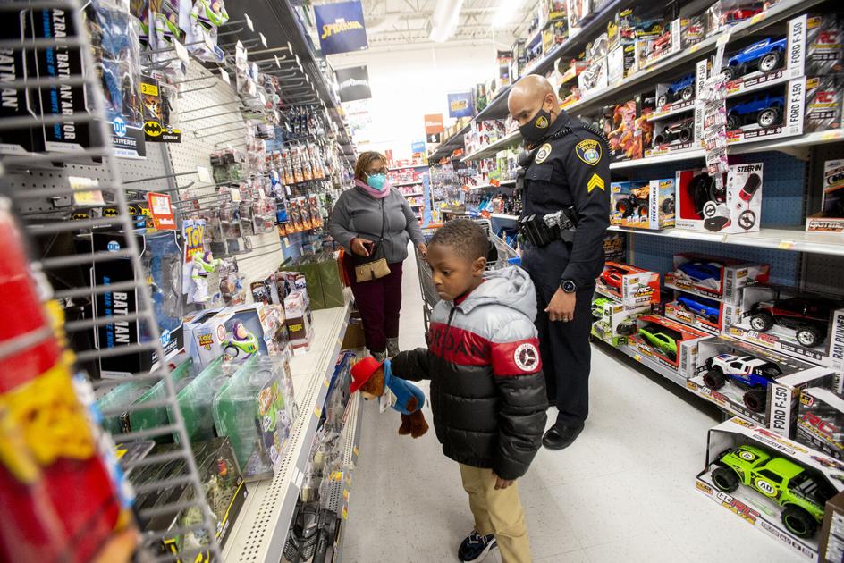 Longview nonprofit groups begin holiday assistance drives | Local News