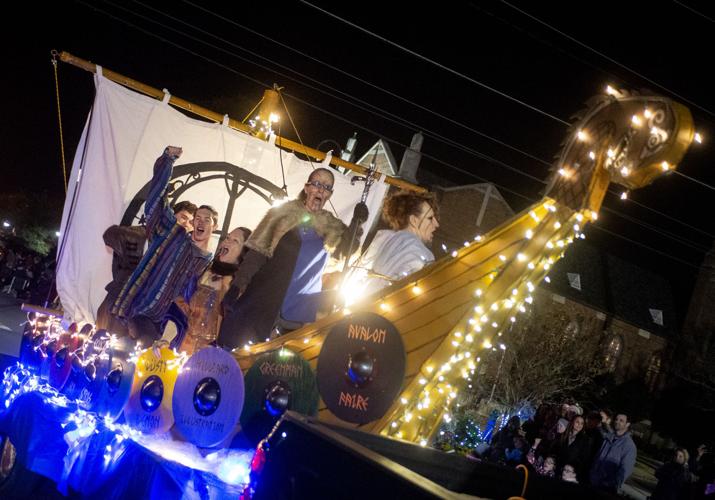 Longview Ambucs' Christmas parade attracts hundreds to downtown Local