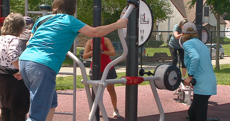 La Crosse hosts wellness event for National Senior Health and Fitness Day - Vimarsana News