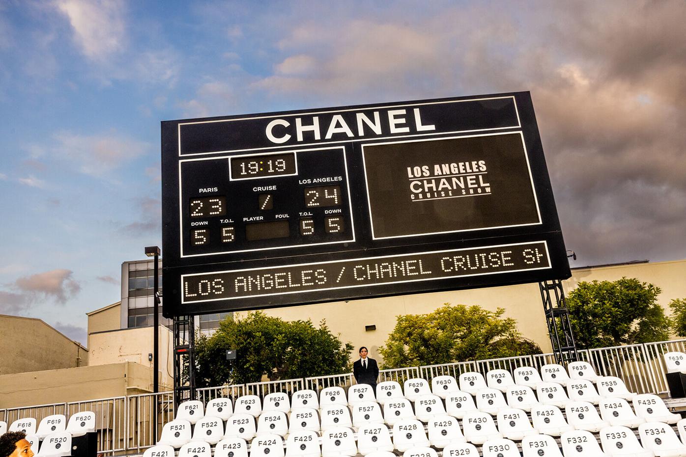 Malibu Barbies and Hollywood starlets: See inside Chanel's Los Angeles  catwalk show