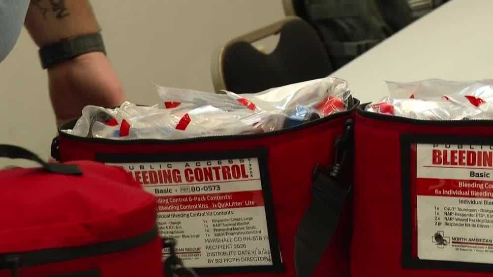 Insult to Injury / Live Cbgbs(中古品) School buses stocked with lifesaving kits | Education | news8000.com