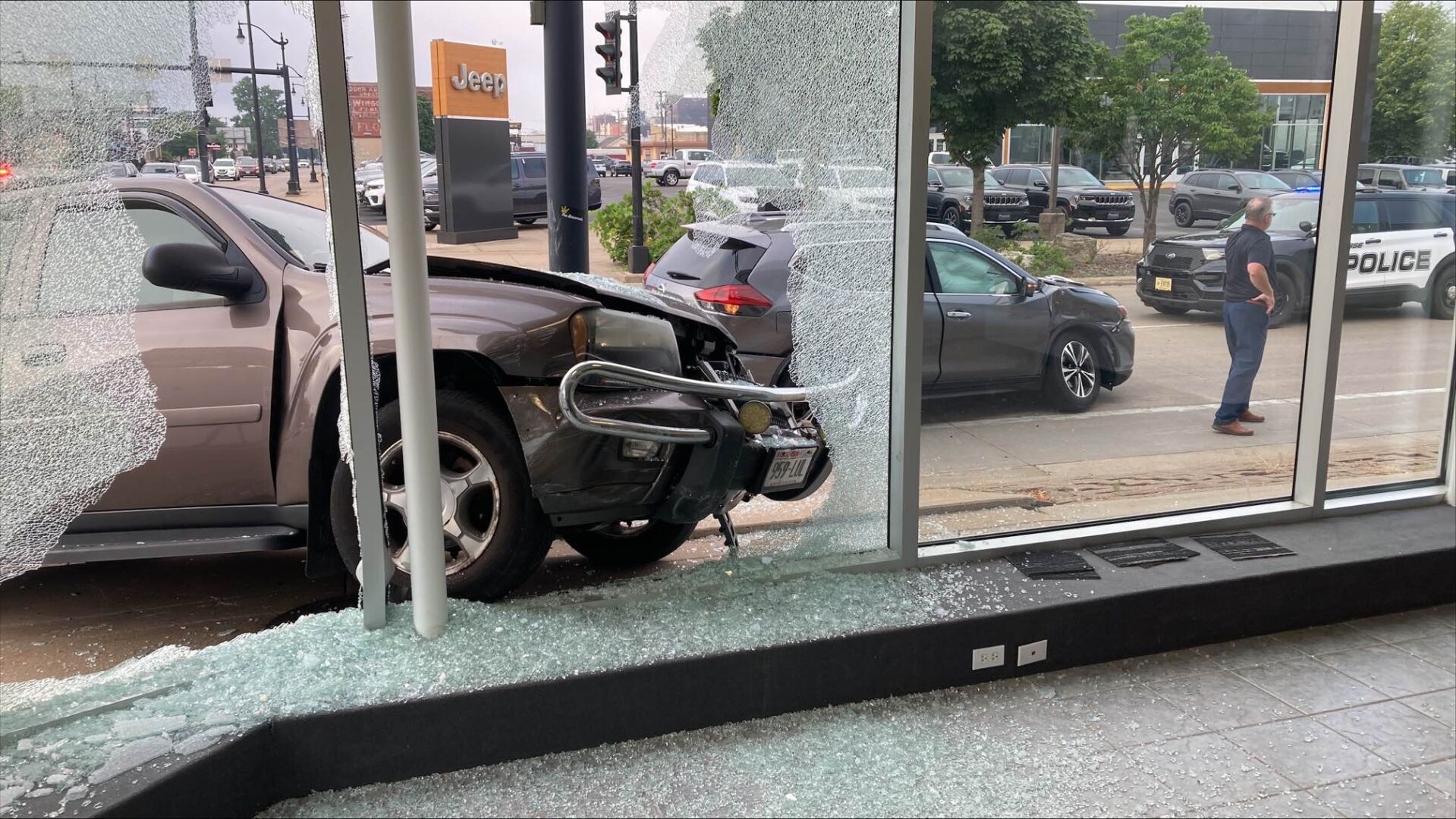 Downtown Crash Sends One Vehicle Into La Crosse Car Dealership | Local ...