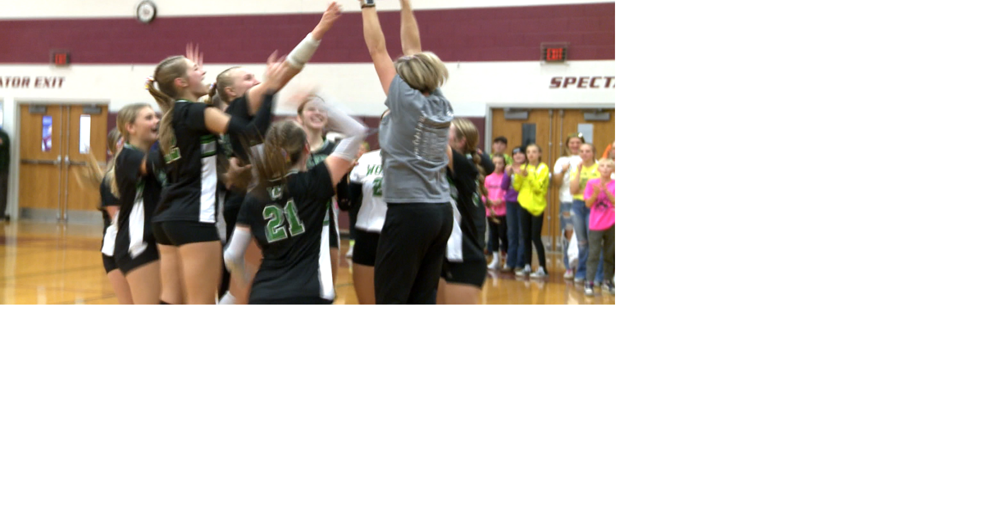 Volleyball Sectional Finals WonewocCenter Goes to State High School