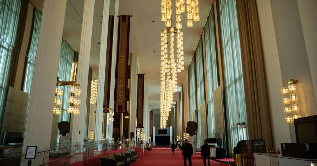 Kennedy Center facing financial straits, difficult choices – and a judge who wants it to stay open By Sunlen Serfaty, Betsy Klein, Devan Cole, Aleena Fayaz, CNN Jun 19, 2026 Jun 19, 2026 Updated 14 hrs ago