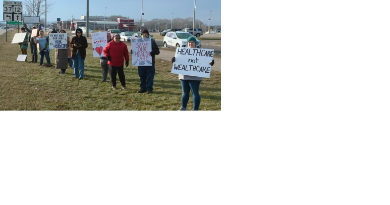 Eau Claire protests continue outside Sacred Heart Hospital in wake of impending health system closure - Vimarsana News
