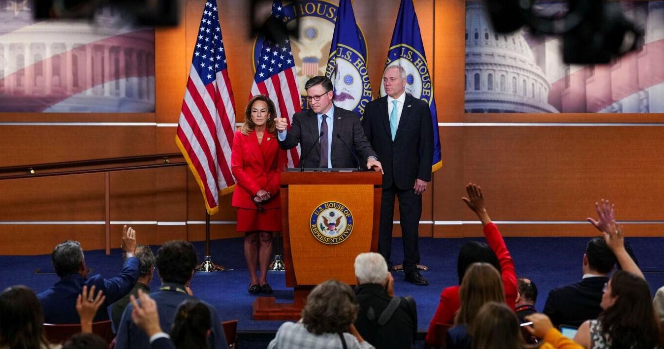 US House passes funding bill to avert government shutdown