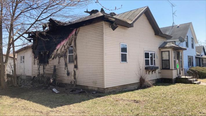 One person and dog rescued from early morning fire on La Crosse's north ...