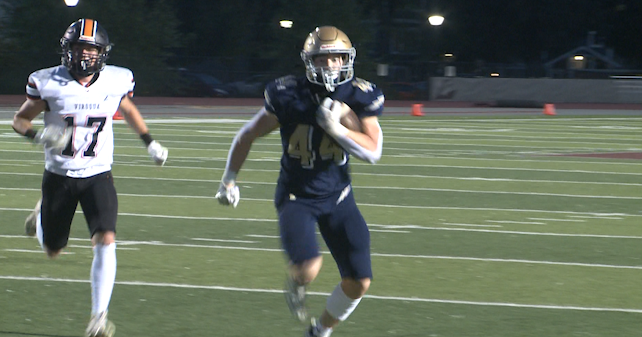 Aquinas Football secures a decisive victory against Viroqua Aquinas Football secures a decisive victory against Viroqua