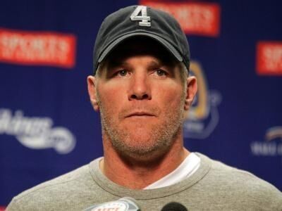 Report: Packers to retire Favre's number on Thanksgiving