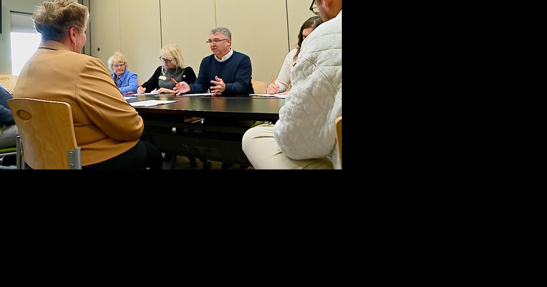 Democratic lawmakers tour Cashton health center to discuss lowering healthcare costs