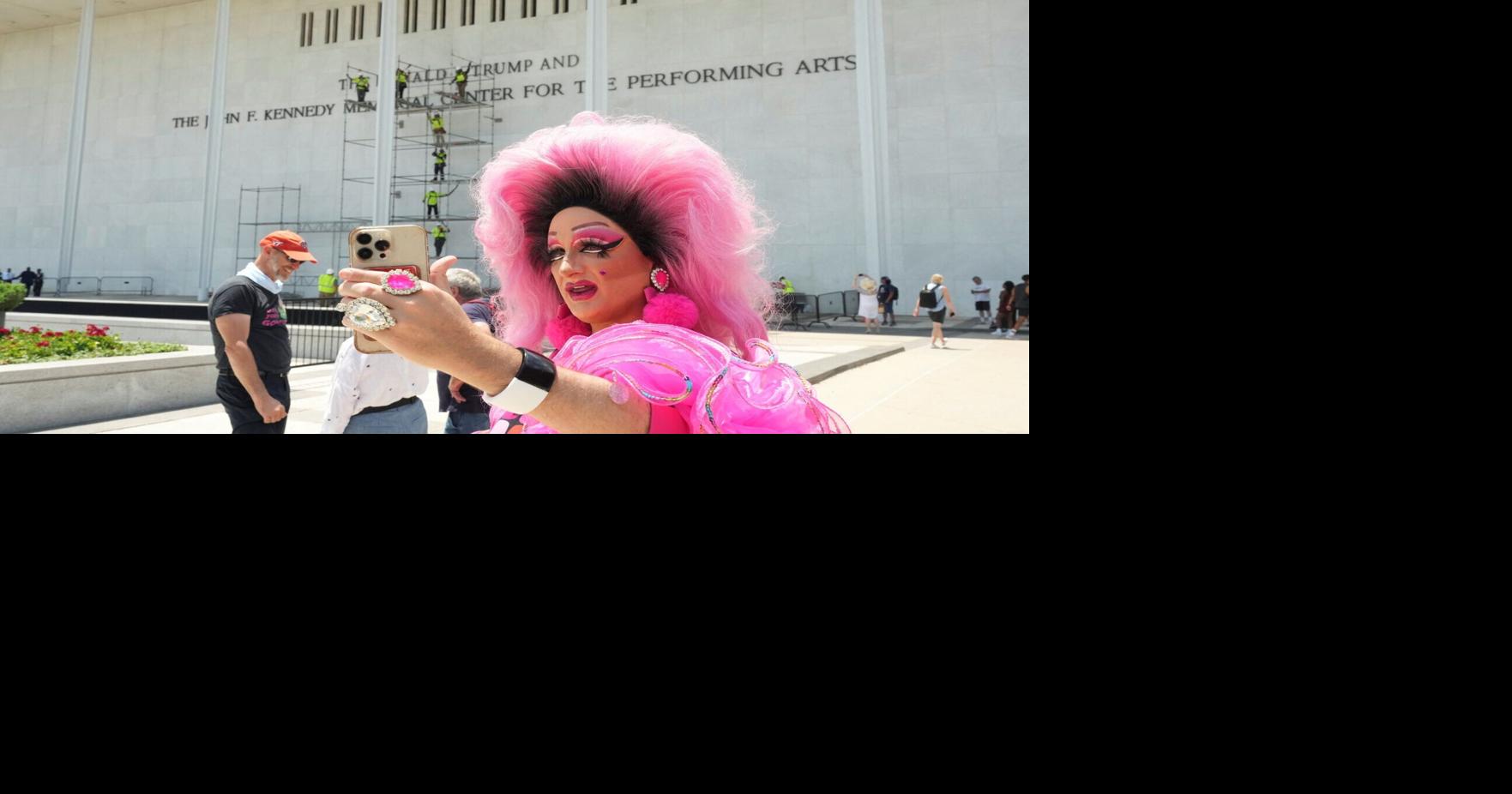 Judge keeps order in place to remove Trump's name from Kennedy Center Blake Brittain REUTERS Jun 12, 2026 Jun 12, 2026 Updated 21 hrs ago