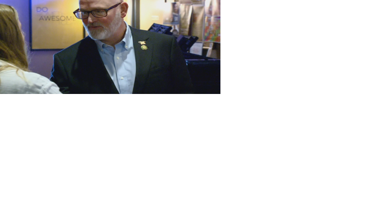 Derrick Van Orden joins support for bill to pay military even if government shuts down - Vimarsana News